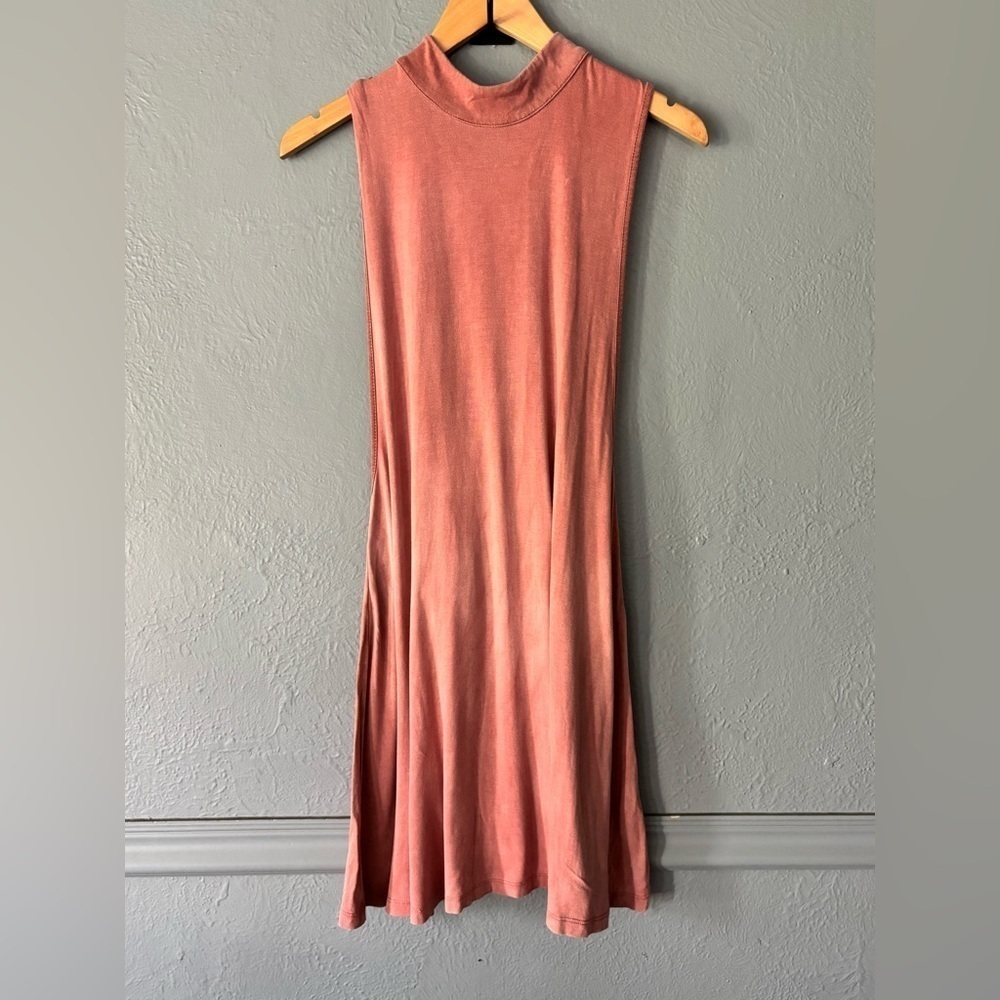 Audrey 3+1 | Mock Neck | Twist Back Dress | Flowy & Soft | M (Size Faded)